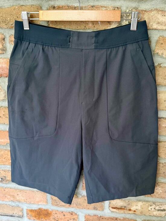 Lululemon Other - Lululemon Men's Black Stretch Performance Shorts Size Med